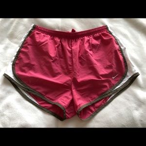 Women’s Nike Shorts Size L